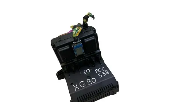 Volvo XC90 Fuse module 31314468 28241898 09W493