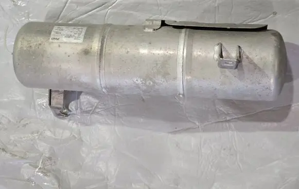 Mercedes-Benz GL X166 Air suspension tank/reservoir A1663200215 1663200215