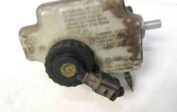 Volkswagen Caddy Master brake cylinder 1K1611301C