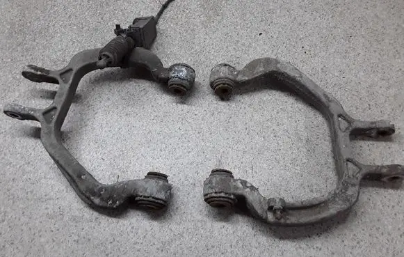 Cadillac STS Seville Front control arm