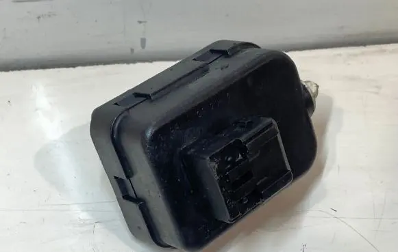 Headlight level adjustment motor