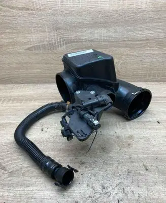 BMW 5 G30 G31 G38 Air intake duct part 8571705 7804213