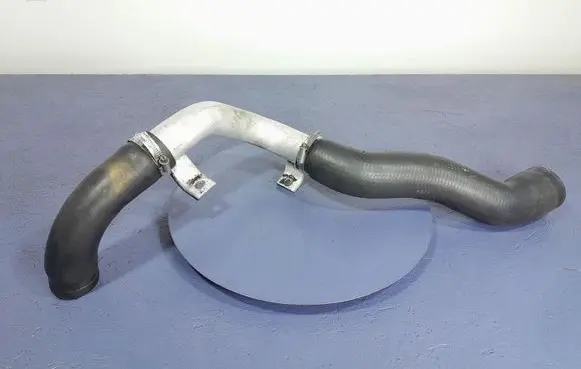 Chevrolet Captiva Air intake hose/pipe