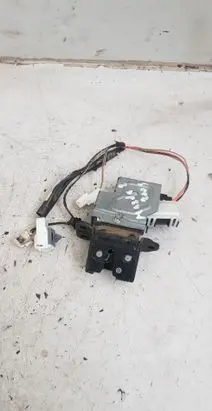 Mazda 2 Loading door lock 