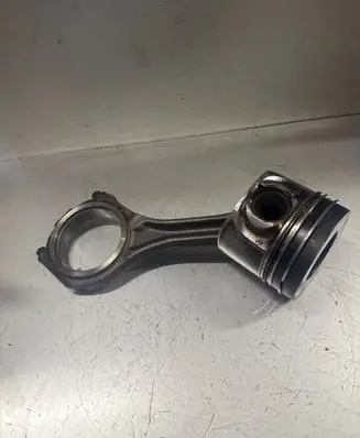 Piston with connecting rod