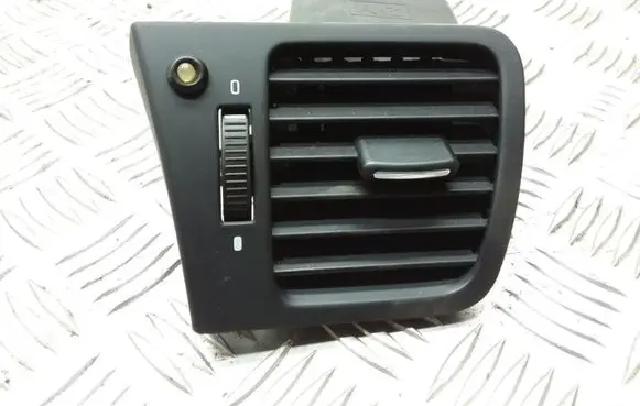 Subaru Legacy Dashboard side air vent grill/cover trim