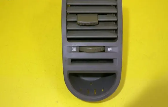 Dashboard side air vent grill/cover trim