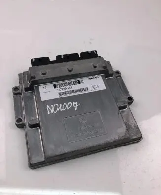 Volvo V70 Engine control unit/module ECU 30729351