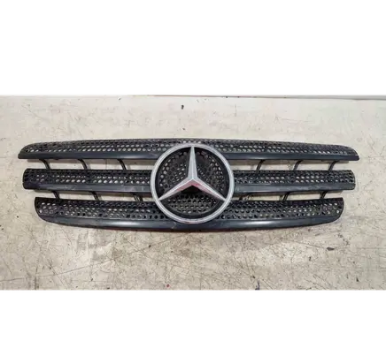 Mercedes-Benz ML W163 Front grill 1638800185