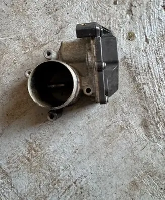 Audi A4 S4 B8 8K Throttle valve 03L128063E A2C53338105