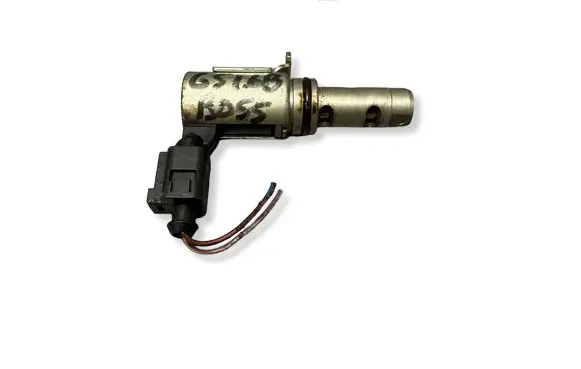 Volkswagen Golf V Camshaft vanos timing valve 03C906455A