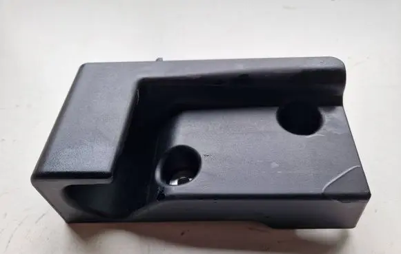 Mercedes-Benz CLA C118 X118 Parcel shelf load cover mount bracket A1776808605 E0117731100