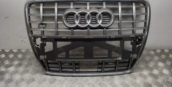 Audi A6 S6 C6 4F Front bumper upper radiator grill 4F0853651