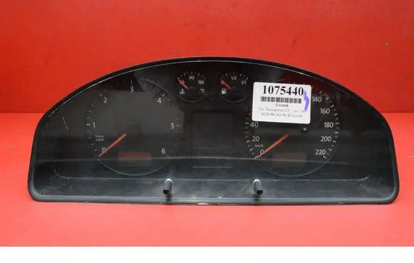 Volkswagen Transporter - Caravelle T5 Speedometer (instrument cluster) 7H0920850RX