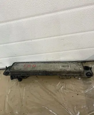 BMW X5 E70 Engine oil radiator L5150003 E2077