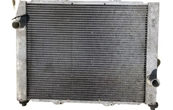 Renault Clio II Coolant radiator 8200116110A