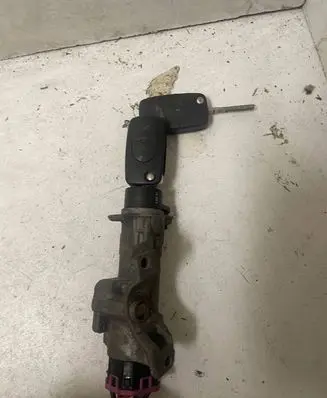 Audi A6 S6 C4 4A Ignition lock contact 130598
