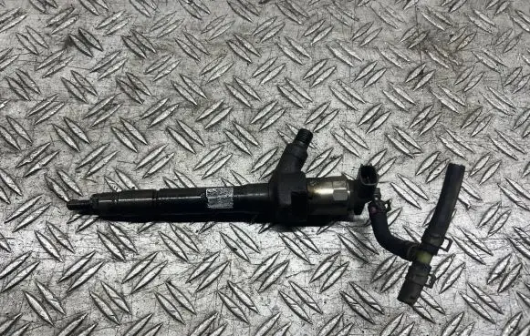 Mazda 6 Fuel injector