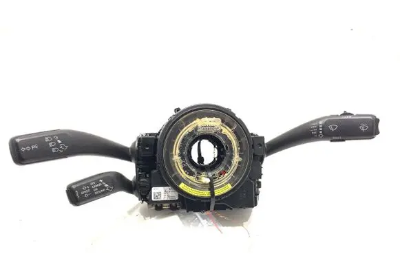 Wiper turn signal indicator stalk/switch
