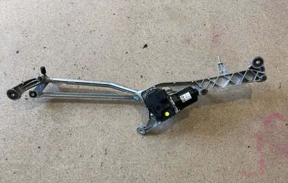 BMW iX Front wiper linkage and motor 5A19E47