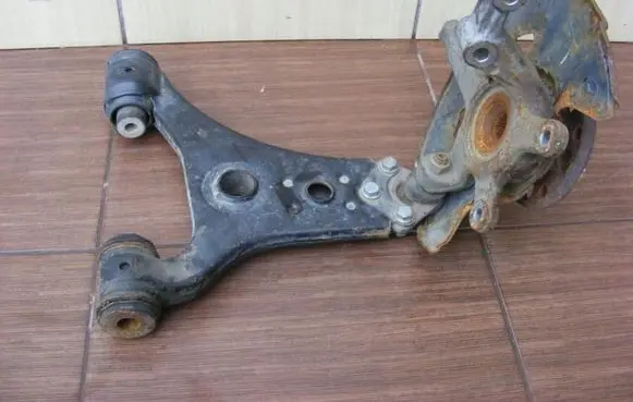 Mercedes-Benz A W169 Front wheel hub spindle knuckle