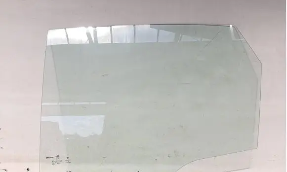 BMW 2 F45 Rear door window glass 