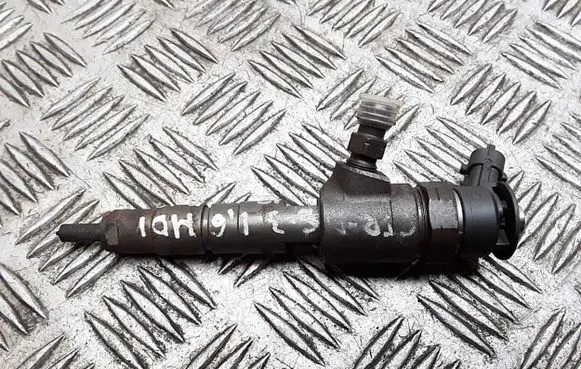 Citroen DS3 Fuel injector 0445110340
