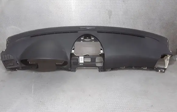 Mercedes-Benz E W211 Dashboard