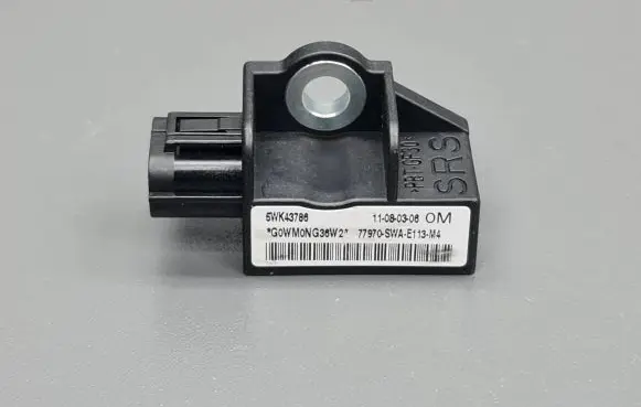Honda CR-V Airbag deployment crash/impact sensor 5WK43786 77970SWAE113M4