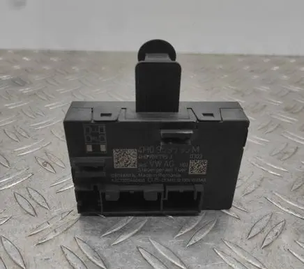 Volkswagen Touareg II Door control unit/module 4H0959795M 4H0959795J A2C7325440600