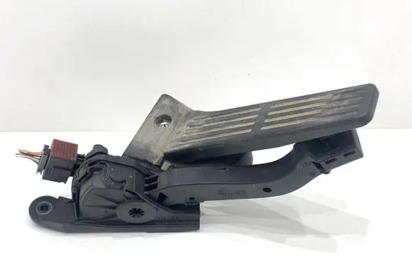 KIA Ceed Accelerator throttle pedal 327003XXXX