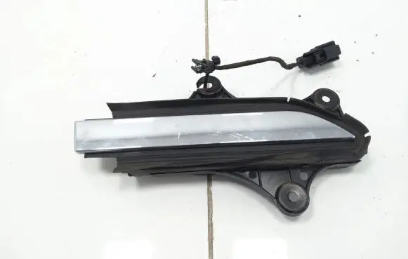 Tesla Model X Front door exterior handle 104515800