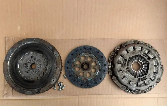 BMW Z4 E85 E86 Clutch set kit 7519493