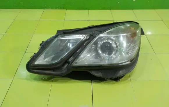 Mercedes-Benz E W212 Headlight/headlamp A2128208361 XP262