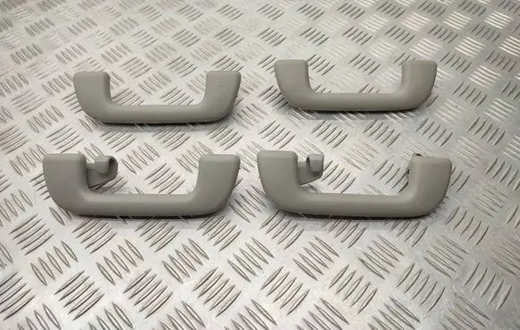 Toyota Avensis T270 A set of handles for the ceiling 7461005130