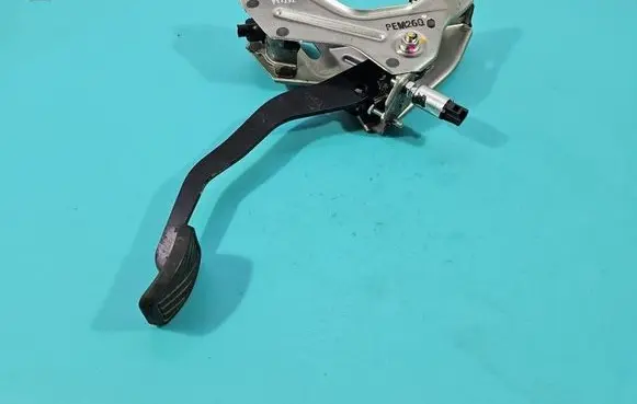 Suzuki Celerio Pedal assembly IMPRK1588011