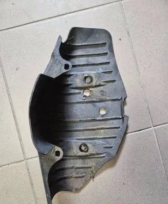 Rear underbody cover/under tray
