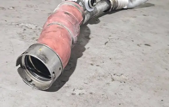 BMW 7 F01 F02 F03 F04 Intercooler hose/pipe 7582313 10C22055S04