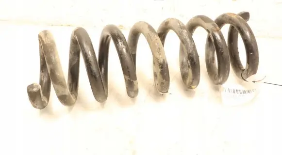 Maserati Ghibli Coil spring/strut mount 