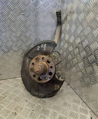 Mercedes-Benz E W211 Front wheel hub