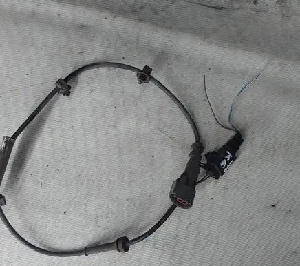 Ford Kuga I Rear ABS sensor wiring 8v4t2b325