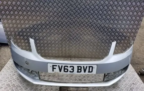 Skoda Octavia Mk3 (5E) Front bumper