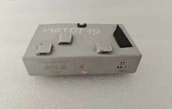 Volvo S40, V40 Alarm control unit/module 30889926 MB2323008461