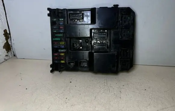 Peugeot 307 Comfort/convenience module 9651197480A 9651196780A J0200