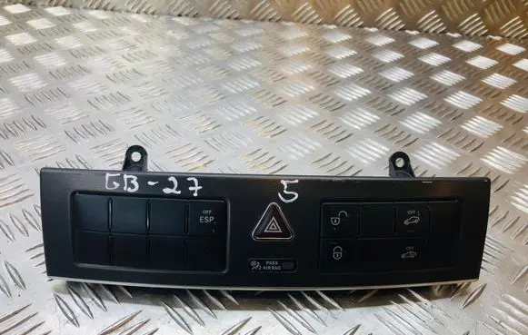 Mercedes-Benz C W203 Hazard light switch A2038703310