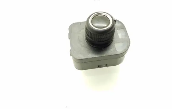 Audi A4 S4 B8 8K Wing mirror switch 8K0959565B