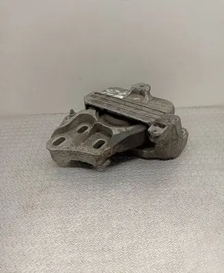 Mercedes-Benz A W177 Engine mount bracket A2472403100 ZGS001Q001 191601528