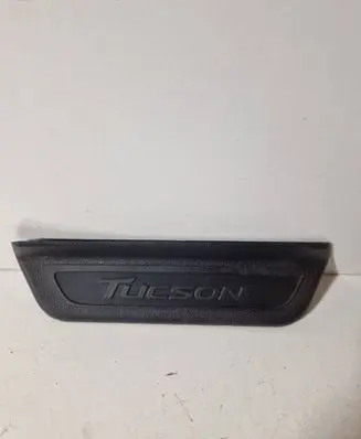 Hyundai Tucson TL Front sill trim cover 85888D7000