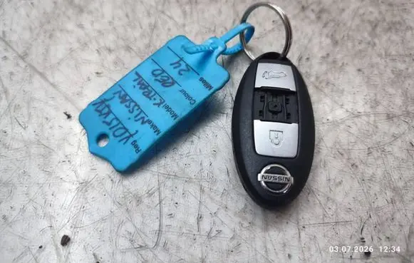Nissan X-Trail T32 Ignition key/card