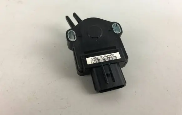 Hyundai Tucson IV NX4 Brake pedal sensor switch DN8210714